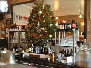 706124_476250052426483_256248483_o