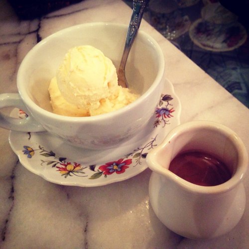 6477_617266621618987_835441668_n