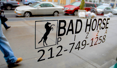 bad-horse-pizza-window
